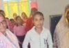 सेमरौना स्कूल में प्रबंध समिति की बैठक हुई:डीबीटी राशि के सदुपयोग और जलभराव पर चर्चा, ग्राम प्रधान को दी जानकारी