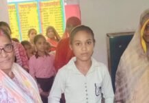 सेमरौना स्कूल में प्रबंध समिति की बैठक हुई:डीबीटी राशि के सदुपयोग और जलभराव पर चर्चा, ग्राम प्रधान को दी जानकारी