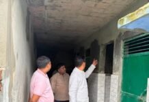 कप्तानगंज अध्यक्ष ने हरिहरपुर स्कूल का आकस्मिक निरीक्षण किया:साफ-सफाई, पेयजल और स्मार्ट क्लास की सुविधाओं का जायजा लिया