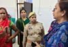 महिला-आयोग की सदस्य ने आंगनबाड़ी और जेल का किया निरीक्षण:श्रावस्ती में गर्भवती महिलाओं और महिला बंदियों की सुविधाओं की ली जानकारी
