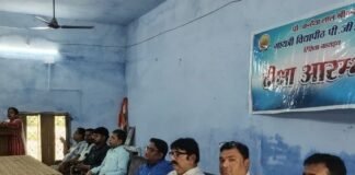 गायत्री पीजी कॉलेज में नए छात्रों का दीक्षा कार्यक्रम:प्रो. दिव्यदर्शन ने नियमावली से परिचित कराकर बताया शिक्षा ही तय करती है दायित्व
