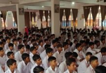 विद्या मंदिर में श्रीकृष्ण जन्माष्टमी मनाई गई:विद्यार्थियों ने उनके जीवन प्रसंगों से धैर्य, साहस और कर्तव्यनिष्ठा की प्रेरणा ली