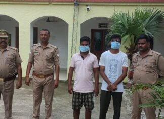 युवती को भगाकर ले जाने वाला आरोपी गिरफ्तार:श्यामदेउरवा पुलिस ने दो लोगों को पकड़ा, युवती भी बरामद की