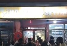 सरकारी डॉक्टर के निजी अस्पताल में मेडिकल स्टोर भी बिना:नौतनवा में मरीज की मौत के बाद हंगामा, पैथोलॉजी भी बिना रजिस्ट्रेशन; CMO ने जांच टीम बनाई