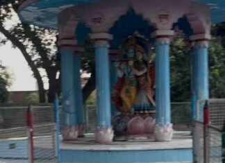 फरेंदा के जन्माष्टमी मेले में झूला नहीं चला:प्रशासन की अनुमति न मिलने से लोग निराश, बच्चों का उत्साह भी कम हुआ