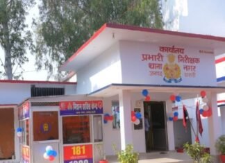 शराब के लिए पैसे नहीं देने पर पत्नी से मारपीट:नगर के माली टोला में पति समेत चार पर केस दर्ज, पुलिस ने जांच शुरू की