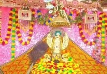 महाराजगंज खाटू श्याम मंदिर में जन्माष्टमी का भव्य आयोजन:स्थानीय लोगों और ग्रामीणों ने बड़ी संख्या में की शिरकत, भजन-कीर्तन और आरती हुई