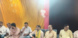 कप्तानगंज थाना परिसर में धूमधाम से मनी श्रीकृष्ण जन्माष्टमी:भव्य झांकी सजी; विधायक, भाजपा जिलाध्यक्ष समेत कई नेता पहुंचे