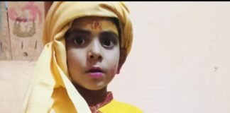 बरईपुर में जन्माष्टमी पर घर-घर दिखी कृष्ण की मनमोहक छवि:नन्हे बच्चों ने धारण किया बाल गोपाल का रूप, गांव में दिखा भक्ति का माहौल