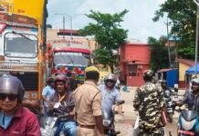 नेपाल में फिर बाढ़ का खतरा, सोनौली सीमा पर अलर्ट:भोटेकोशी और त्रिशूली नदी में बाढ़ की आशंका, काठमांडू-पोखरा मार्ग पर असर