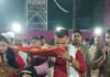 बृजमनगंज में पुलिस परिवार ने धूमधाम से मनाया श्रीकृष्ण जन्मोत्सव:थानाध्यक्ष मदन मोहन मिश्रा ने पत्नी संग की पूजा, CO फरेंदा भी रहीं मौजूद