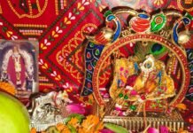 हकीम पुरवा के शिव मंदिर में मनाई गई श्रीकृष्ण जन्माष्टमी:श्रद्धा-भक्ति के साथ हुआ आयोजन, जयकारों से गूंजा मंदिर परिसर