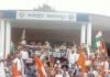 जातिगत आरक्षण के खिलाफ हुआ विरोध प्रदर्शन:बलरामपुर में प्रदर्शनकारियों ने की नारेबाजी, आर्थिक आधार पर लागू करने की मांग