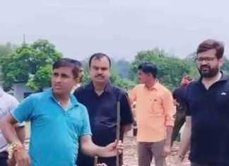 हरैया के प्राचीन हनुमान मंदिर का जीर्णोद्धार:नगर पंचायत अध्यक्ष के प्रयासों और जन सहयोग से बदला मंदिर का स्वरूप, भक्तों में खुशी