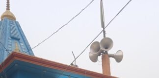 सरयू घाट बालासराय के शनि देव मंदिर में हुई महाआरती:पंडित गोपाल महाराज ने कराई, दूर-दराज से आए भक्तों ने बढ़-चढ़कर लिया हिस्सा