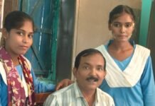 शिक्षक दिवस पर डॉ. राधाकृष्णन को श्रद्धांजलि, विचार गोष्ठी हुई:रामनगर सेमरा के स्कूलों में धूमधाम से मना पर्व, बच्चों को बांटी मिठाई