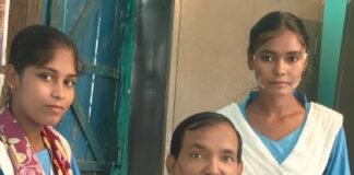शिक्षक दिवस पर डॉ. राधाकृष्णन को श्रद्धांजलि, विचार गोष्ठी हुई:रामनगर सेमरा के स्कूलों में धूमधाम से मना पर्व, बच्चों को बांटी मिठाई