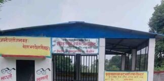 स्वतंत्रता सेनानी के गांव में विकास नहीं पहुंचा:बस्ती के भीमलापुर छत्तर में जर्जर सड़कें, गंदगी और मूलभूत सुविधाओं का अभाव