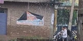 जमुनहा बाजार में तेज बारिश:उमस और गर्मी से परेशान लोगों को मिली राहत, सड़कों पर भरा पानी