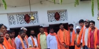 हिंदू युवा वाहिनी की बैठक में गौ-धर्म-रक्षा पर हुई चर्चा:संगठन विस्तार पर भी चर्चा हुई, कार्यकर्ताओं को केसरिया अंगवस्त्र पहनाया गया