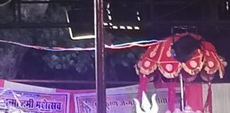 लक्ष्मणपुर में कृष्ण लीलाओं से सजा जन्माष्टमी का तीसरा दिन:लखनऊ के कलाकारों ने दी प्रस्तुति, काली माता की झांकी ने मोहा मन