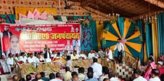 परतावल में सपा की PDA पंचायत:संगठन की मजबूती पर मंथन, स्थानीय कार्यकर्ताओं ने रखी अपनी बात