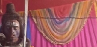 अकारा में शिव तांडव का मंचन:श्रीकृष्ण जन्माष्टमी पर सैकड़ों भक्त देखने उमड़े, पंडाल हर-हर महादेव से गूंजा