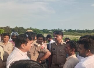 महराजगंज में छात्र रोहिन नदी में कूदा:20 घंटे बाद भी नहीं चला पता, NDRF-SDRF की तलाश जारी