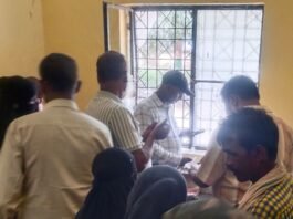 मौसम जनित बीमारियों से लोग बेहाल:नवाबगंज चौगड़वा ओपीडी में 170 मरीज पहुंचे, बुखार-पेट दर्द के मामले बढ़े