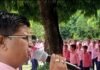 साक्षरता दिवस पर दिग्विजयनाथ इंटरमीडिएट कॉलेज में हुआ स्वास्थ्य जांच:महराजगंज में 350 छात्रों की हुई मुफ्त जांच, वित्तीय प्रबंधन पर भी दी जानकारी