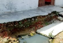 आनंद नगर में कच्ची सड़कें और टूटी नालियां बनी परेशानी:बच्चे-छात्रों को स्कूल जाने में दिक्कत; अधिकारी बोले- मानसून बाद तेज होगा काम