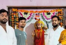 कड़सर बिटोरा में श्रीकृष्ण छठ्ठी पर जागरण और झांकी महोत्सव:बुधवार को श्रीकृष्ण छठ्ठी पर रात 2 बजे तक चलेगा कार्यक्रम, मनोज मिश्रा देंगे भजनों की प्रस्तुति