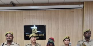 पति को आत्महत्या के लिए उकसाने वाली पत्नी गिरफ्तार:प्रताड़ना और मानसिक दबाव से परेशान होकर उठाया कदम, तमंचा और खोखा बरामद