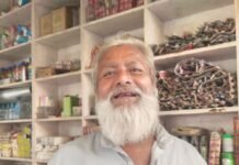 मटेरा बाजार से ठेलिया और सिलाई मशीन का पायदान चोरी:एक ही रात में चोर हुए फरार, घटना सीसीटीवी में कैद; पुलिस को नहीं जानकारी