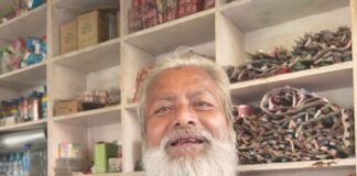 मटेरा बाजार से ठेलिया और सिलाई मशीन का पायदान चोरी:एक ही रात में चोर हुए फरार, घटना सीसीटीवी में कैद; पुलिस को नहीं जानकारी