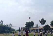 जनता इंटर कॉलेज की बालिका वॉलीबॉल टीम बनी उपविजेता:बस्ती में 22 स्कूलों ने लिया हिस्सा, पोखरा बाजार की टीम ने दूसरा स्थान हासिल