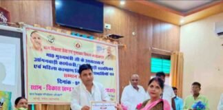 फरेंदा विधायक अन्नप्राशन-गोदभराई कार्यक्रम में शामिल:माताओं और नन्हे बच्चों को दी शुभकामनाएं, स्वस्थ जीवन पर जोर दिया
