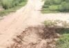 जमुनहा के सेहरिया-कटकुइयां कच्चा मार्ग बदहाल:बारिश में गड्ढे और कीचड़ से आवागमन मुश्किल, पुलिया भी टूटी