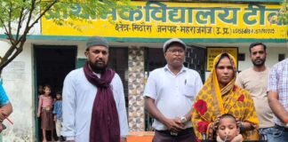 सड़क हादसे में पिता की मौत,बेटे के पैर खराब:निचलौल में व्हीलचेयर के सहारे स्कूल जाएगा कक्षा 3 का छात्र