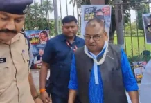 मंत्रालय के सामने धरने पर बैठे कांग्रेस विधायक अभय मिश्रा, पुलिस ने लिया हिरासत में News Desk