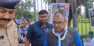 मंत्रालय के सामने धरने पर बैठे कांग्रेस विधायक अभय मिश्रा, पुलिस ने लिया हिरासत में News Desk