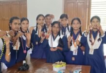 मां कौशल्या केंद्र में 15 दिवसीय टेराकोटा प्रशिक्षण का समापन:दिग्विजय नाथ बालिका इंटर कॉलेज की छात्राओं को आत्मनिर्भर बनाने के लिए दिया गया प्रशिक्षण