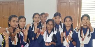 मां कौशल्या केंद्र में 15 दिवसीय टेराकोटा प्रशिक्षण का समापन:दिग्विजय नाथ बालिका इंटर कॉलेज की छात्राओं को आत्मनिर्भर बनाने के लिए दिया गया प्रशिक्षण