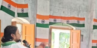 गुरुदेव ने छात्रों को बताए सफलता के पांच सूत्र:नानपारा में संवाद कार्यक्रम, जीवन में आगे बढ़ने के टिप्स दिए