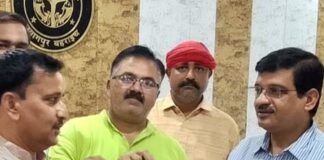 किसानों ने मुख्यमंत्री के नाम सौंपा 10 सूत्रीय ज्ञापन:पयागपुर में खंड विकास अधिकारी को दी गईं किसानों की समस्याएं