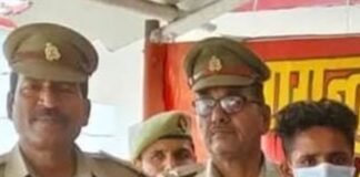 ट्रांसफर के दो माह बाद भी थाने में जमे उपनिरीक्षक:बहराइच से बस्ती ट्रांसफर हुए, कैसरगंज थाने में अब भी तैनात