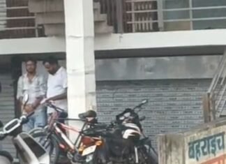 बहराइच में 25 मिनट तक झमाझम बारिश:सड़कों पर भरा पानी, तापमान चार डिग्री गिरकर 28 डिग्री सेल्सियस पर पहुंचा