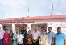 लेफ्टिनेंट बने शिवमेंद्र सिंह का घर लौटने पर स्वागत:चेन्नई से ट्रेनिंग पूरी कर लौटे बस्ती, कुल देवी का किया पूजन