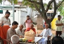 वार्ड-11 में 2 करोड़ की 7 सड़कों का शिलान्यास:नगर अध्यक्ष ने पूजा-अर्चना कर शुरू कराया काम; सीसी रोड के साथ नालियां बनेंगी, जलजमाव से मिलेगी राहत