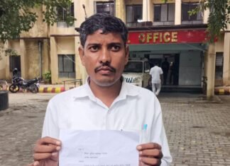 फर्जी मुकदमे की शिकायत लेकर SP के पास पहुंचा युवक:महिला पर गलत केस दर्ज कराने का आरोप; सीडीआर निकलवाकर जांच की मांग, एसपी बोले- जांच के बाद होगी कार्रवाई